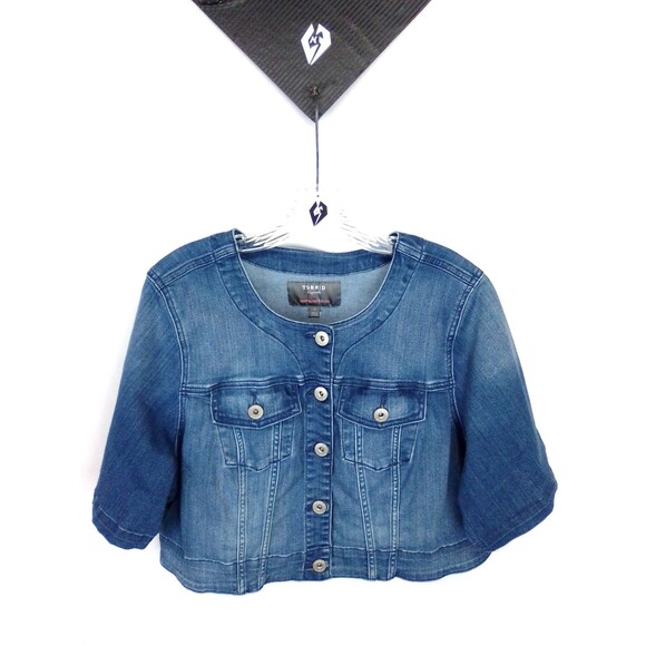 Torrid Women's Round Neck Cropped Blue Demin Short Sleeve Jacket Size 2 - Picture 1 of 5